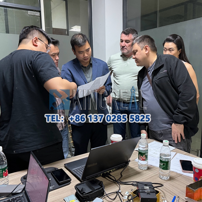 ການ​ບໍ​ລິ​ການ​ທີ່​ກໍາ​ນົດ​ໄວ້ -- ຕັດ​ເປັນ​ເສັ້ນ​ຍາວ​